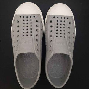 Native Jefferson slip-ons size 12 - Grey